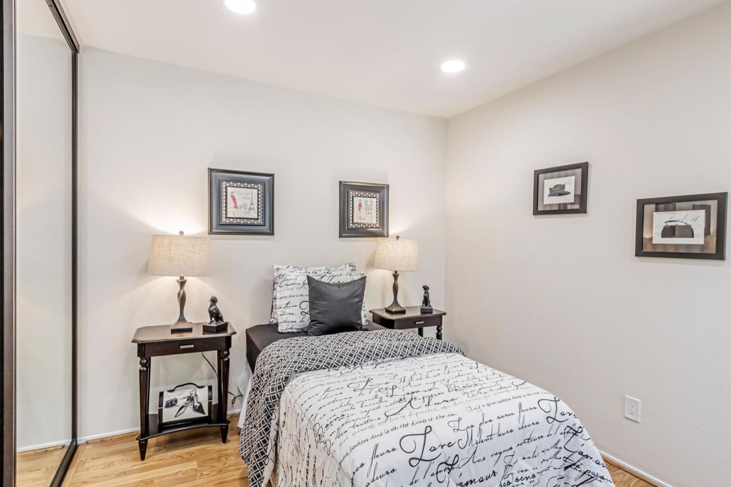 Detail Gallery Image 20 of 40 For 4942 Red Creek Drive, San Jose,  CA 95136 - 2 Beds | 2 Baths