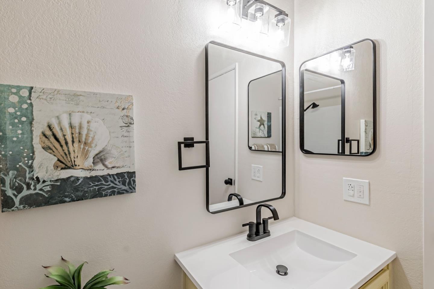 Detail Gallery Image 24 of 40 For 4942 Red Creek Drive, San Jose,  CA 95136 - 2 Beds | 2 Baths