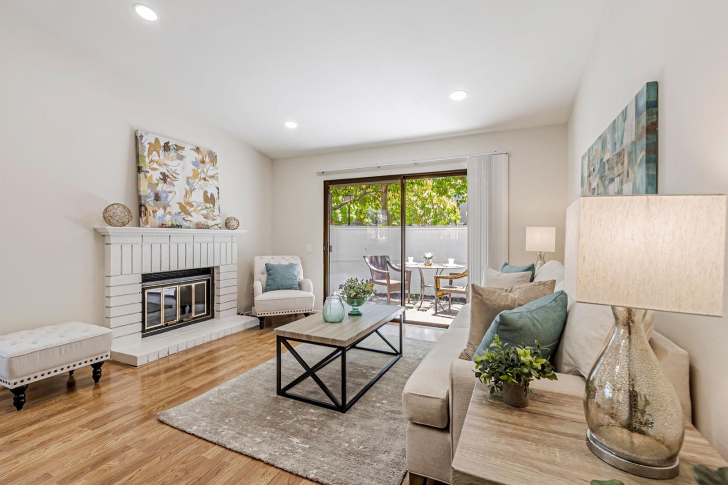Detail Gallery Image 8 of 40 For 4942 Red Creek Drive, San Jose,  CA 95136 - 2 Beds | 2 Baths