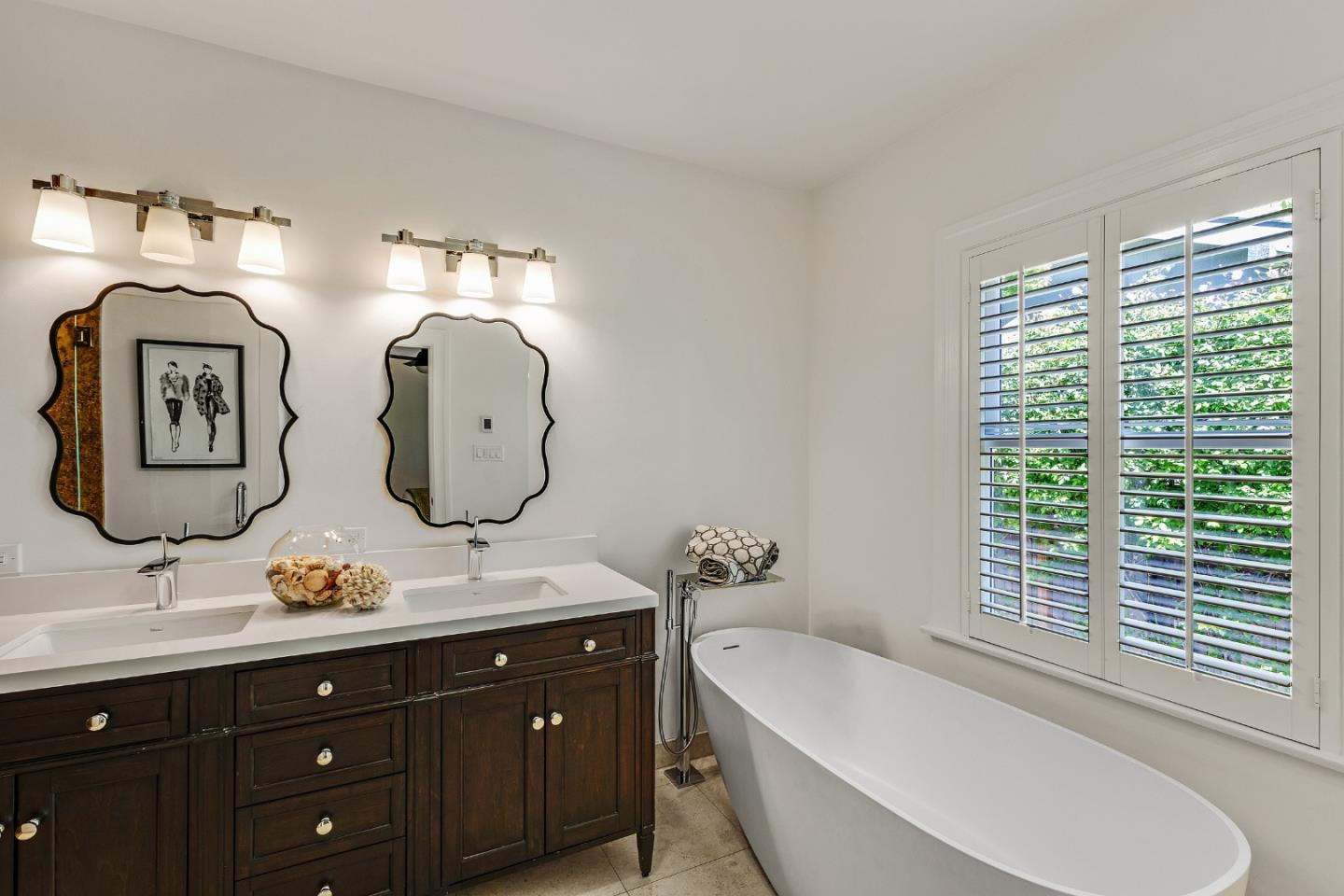 Detail Gallery Image 23 of 42 For 838 Walnut Ave, Burlingame,  CA 94010 - 4 Beds | 4 Baths