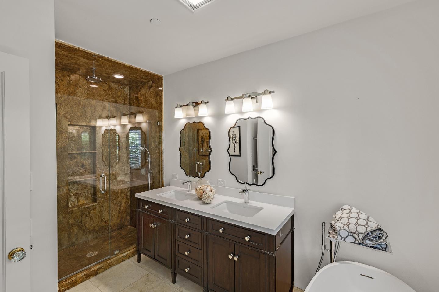 Detail Gallery Image 24 of 42 For 838 Walnut Ave, Burlingame,  CA 94010 - 4 Beds | 4 Baths