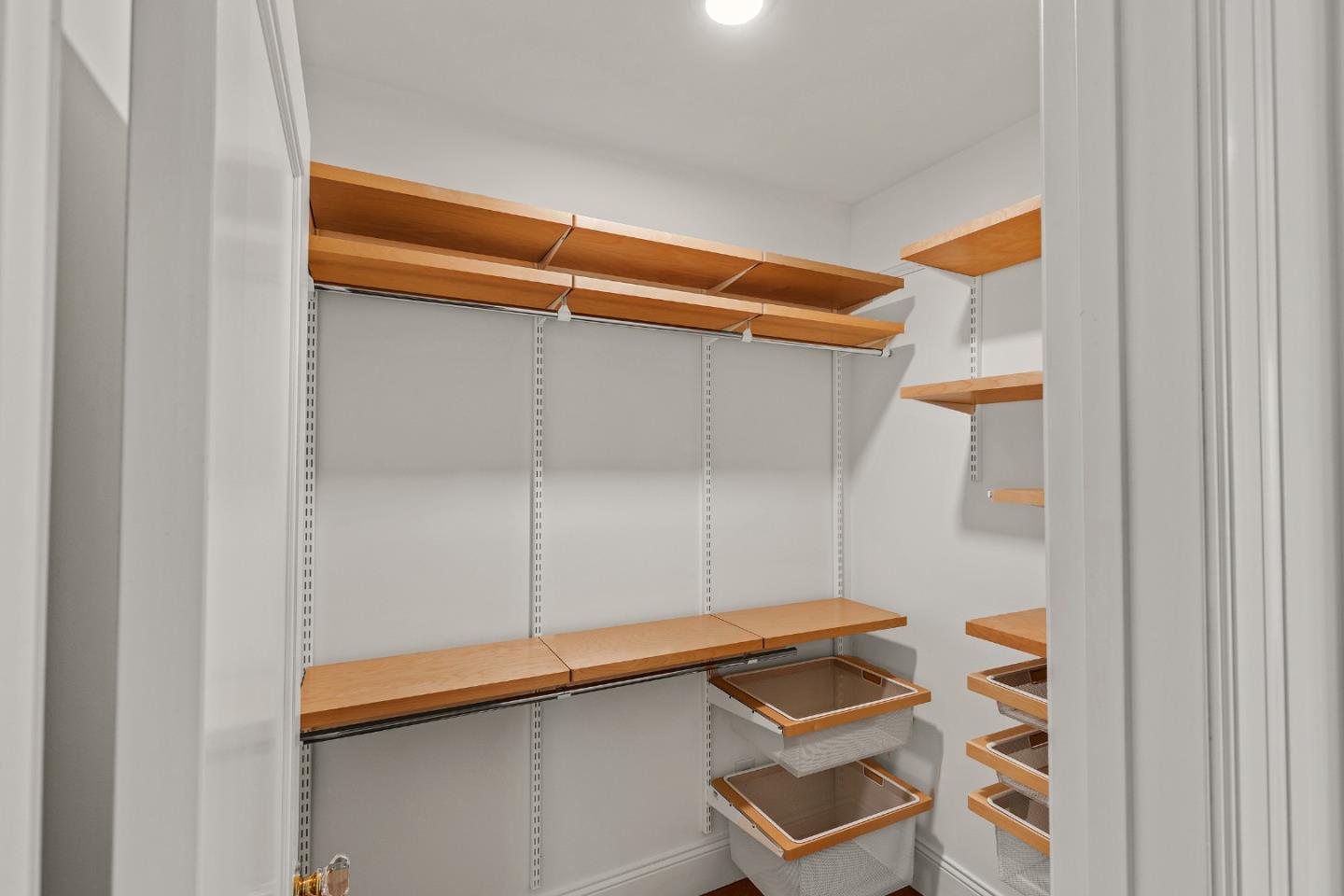 Detail Gallery Image 25 of 42 For 838 Walnut Ave, Burlingame,  CA 94010 - 4 Beds | 4 Baths