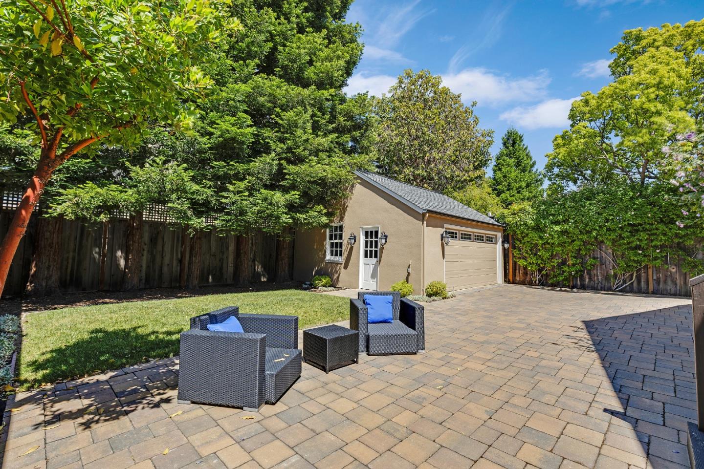 Detail Gallery Image 41 of 42 For 838 Walnut Ave, Burlingame,  CA 94010 - 4 Beds | 4 Baths