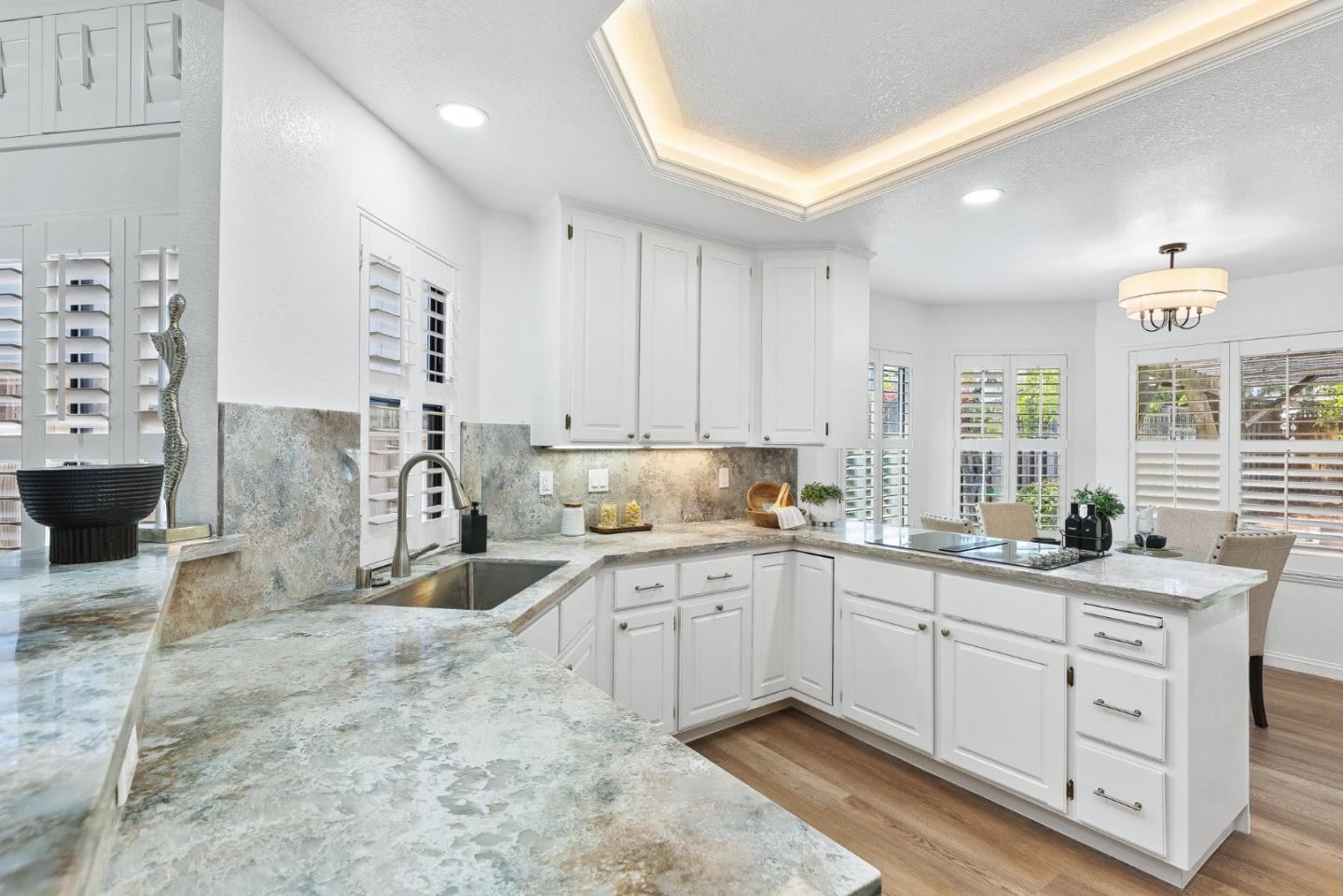 Detail Gallery Image 7 of 38 For 5949 Porto Alegre Dr, San Jose,  CA 95120 - 3 Beds | 2/1 Baths