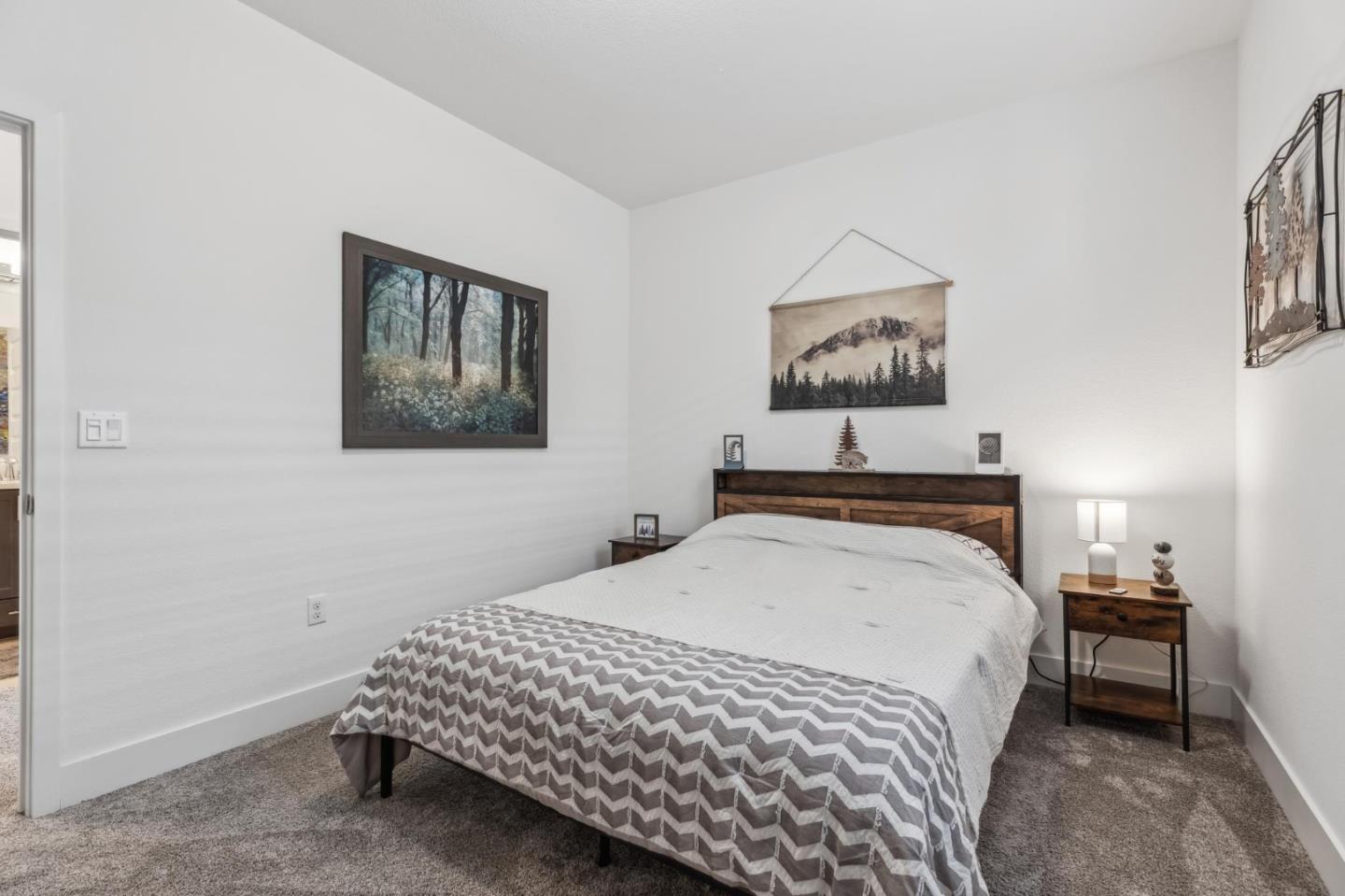 Detail Gallery Image 34 of 43 For 8906 Upbeat Way, Elk Grove,  CA 95757 - 3 Beds | 2/1 Baths