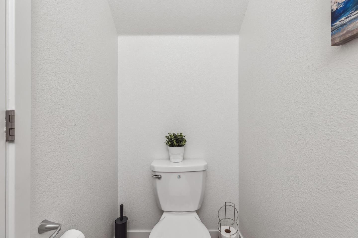 Detail Gallery Image 8 of 43 For 8906 Upbeat Way, Elk Grove,  CA 95757 - 3 Beds | 2/1 Baths