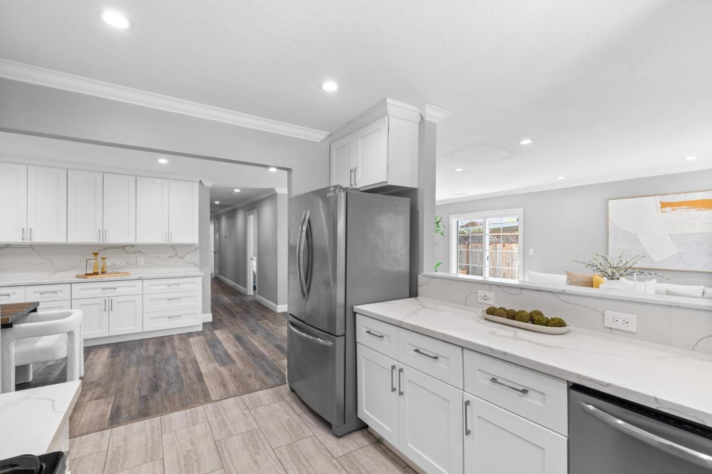Detail Gallery Image 15 of 29 For 1120 Alberni St, East Palo Alto,  CA 94303 - 5 Beds | 3 Baths