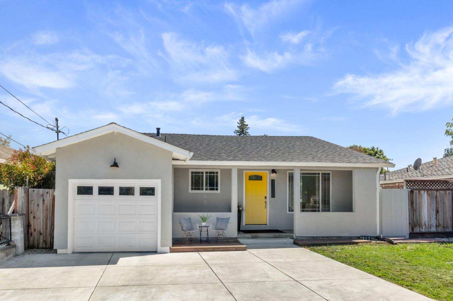 Detail Gallery Image 2 of 29 For 1120 Alberni St, East Palo Alto,  CA 94303 - 5 Beds | 3 Baths