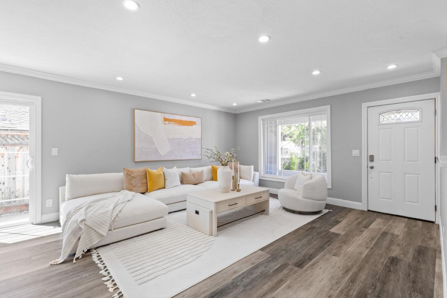 Detail Gallery Image 6 of 29 For 1120 Alberni St, East Palo Alto,  CA 94303 - 5 Beds | 3 Baths