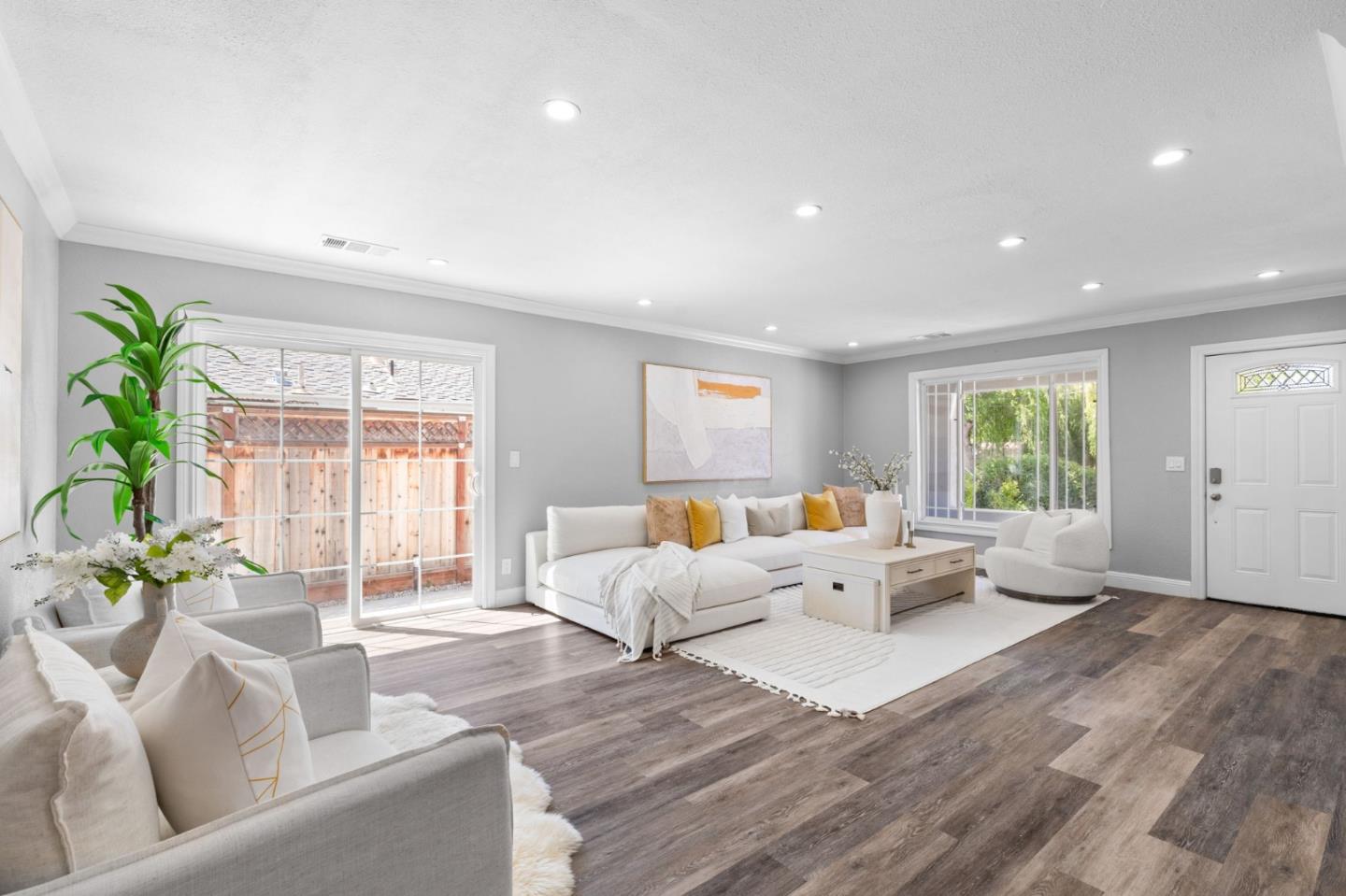 Detail Gallery Image 7 of 29 For 1120 Alberni St, East Palo Alto,  CA 94303 - 5 Beds | 3 Baths