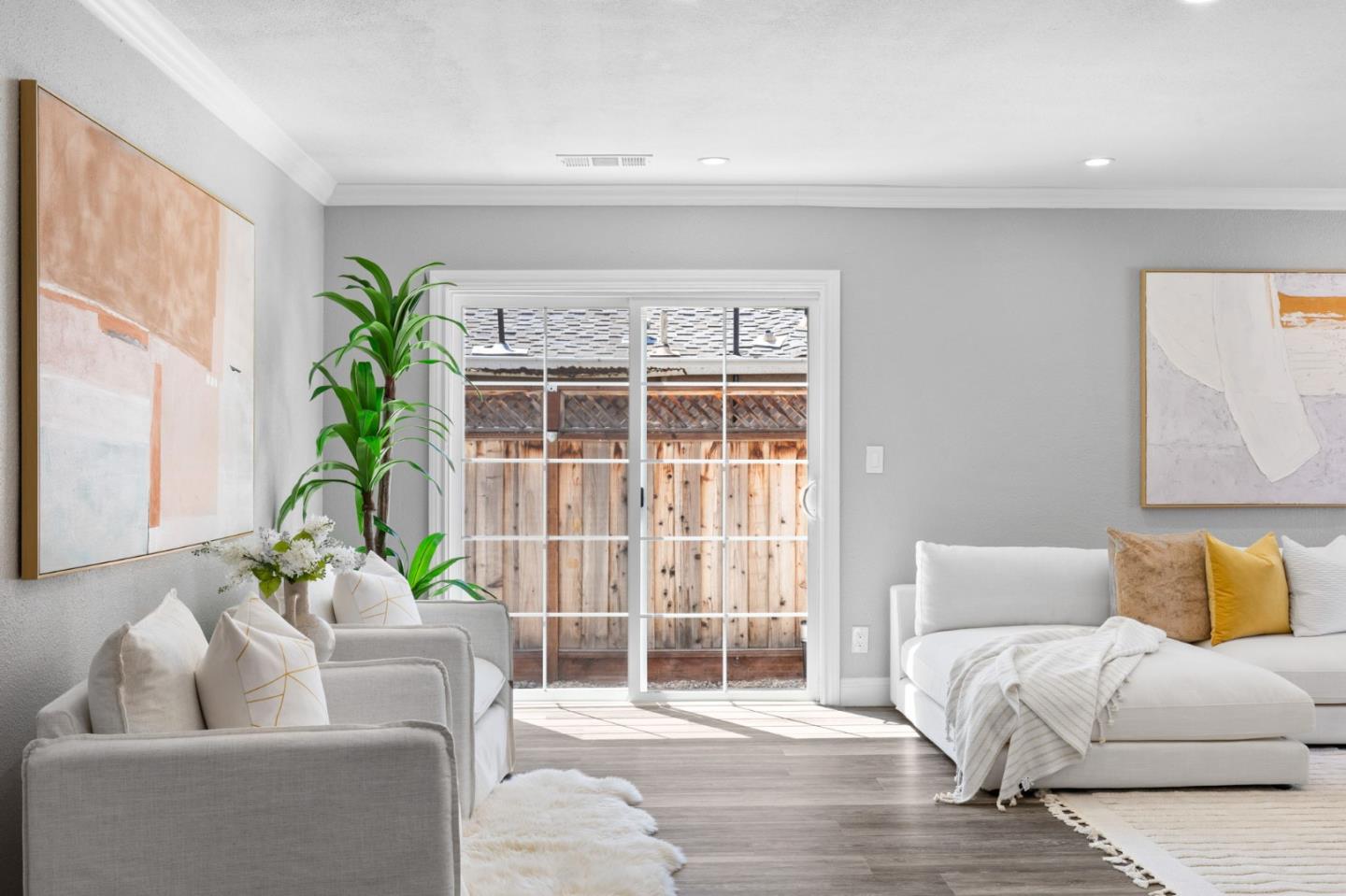 Detail Gallery Image 8 of 29 For 1120 Alberni St, East Palo Alto,  CA 94303 - 5 Beds | 3 Baths