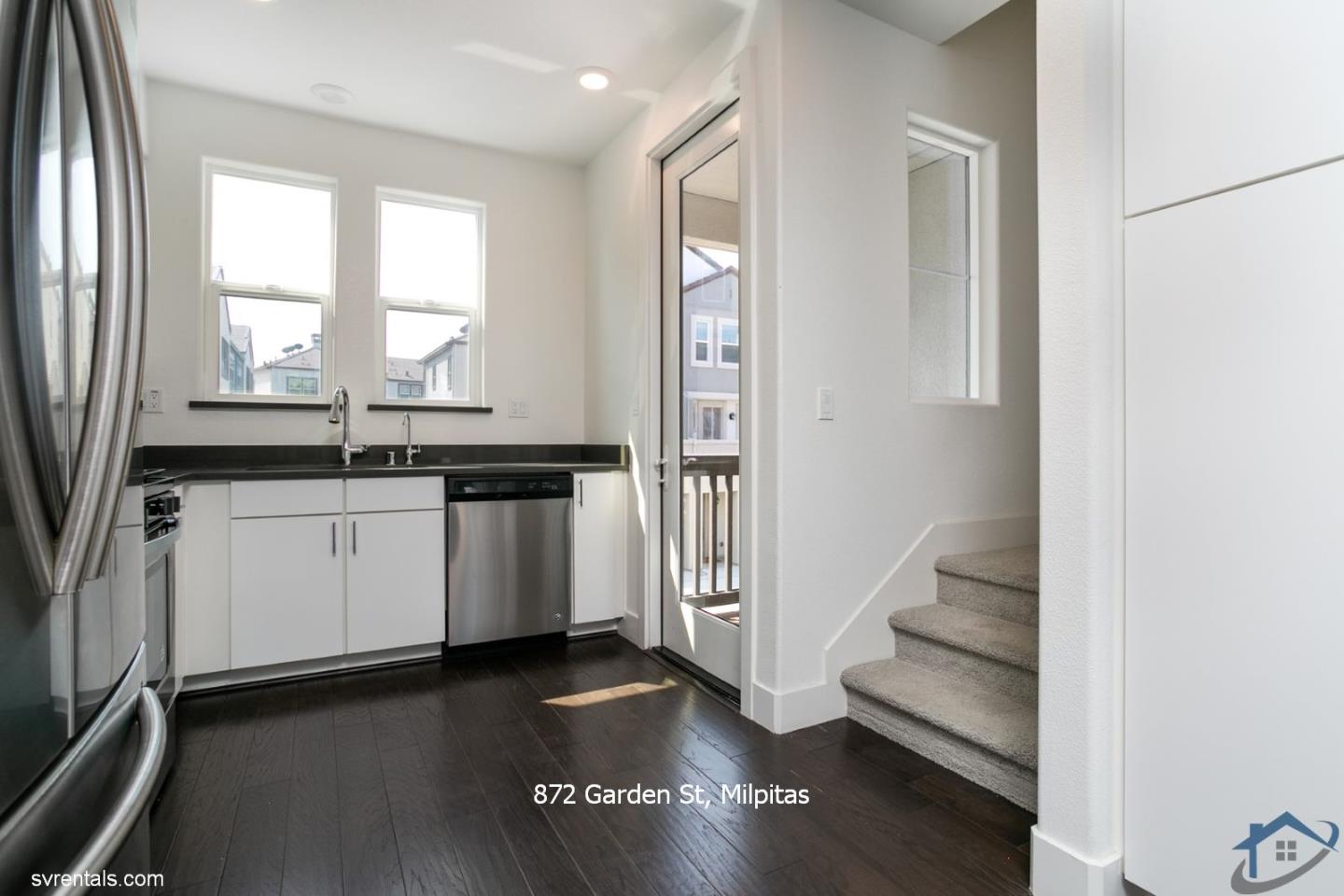 Detail Gallery Image 3 of 24 For 872 Garden St, Milpitas,  CA 95035 - 2 Beds | 1/1 Baths
