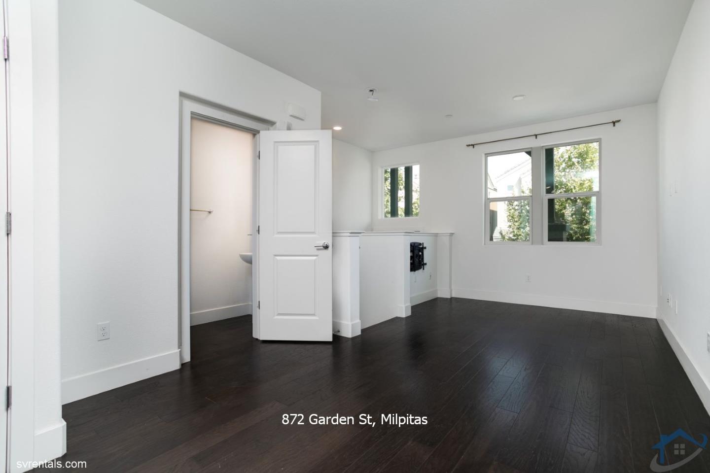 Detail Gallery Image 5 of 24 For 872 Garden St, Milpitas,  CA 95035 - 2 Beds | 1/1 Baths
