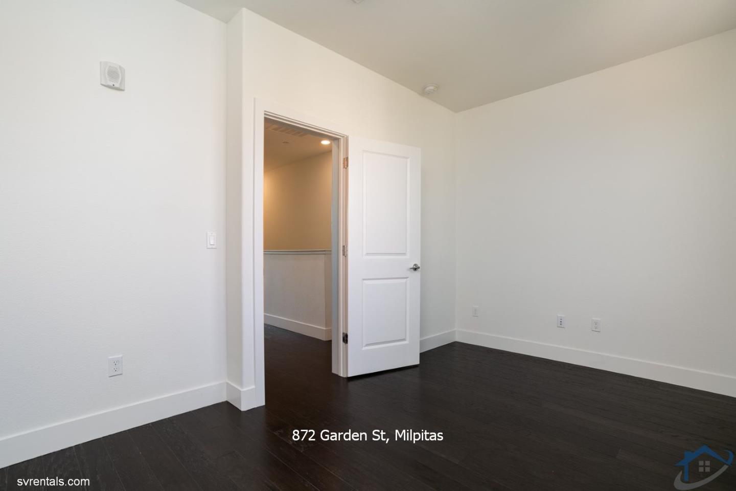 Detail Gallery Image 9 of 24 For 872 Garden St, Milpitas,  CA 95035 - 2 Beds | 1/1 Baths