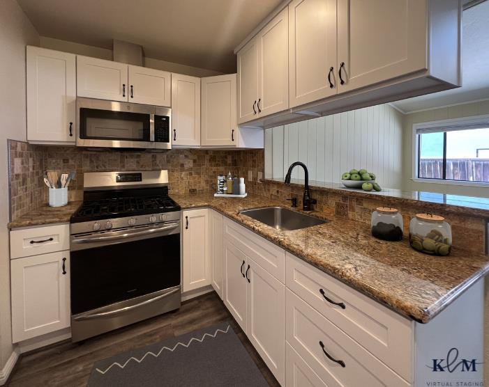 Detail Gallery Image 4 of 12 For 139 Jackson Ave, Redwood City,  CA 94061 - 2 Beds | 1 Baths