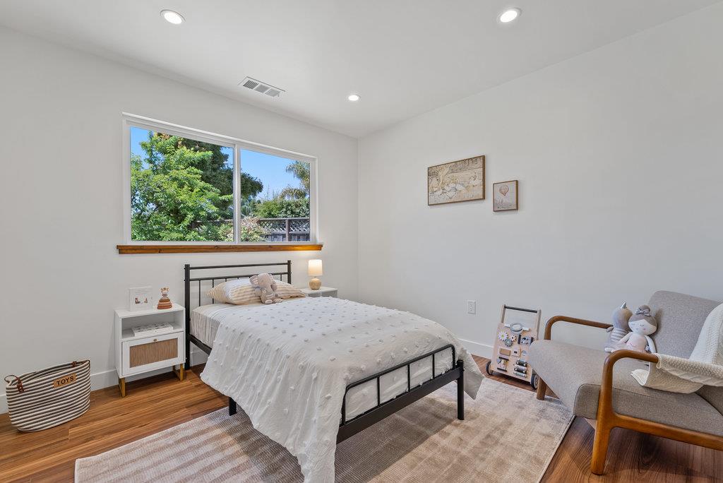 Detail Gallery Image 17 of 35 For 2537 Orchard St, Soquel,  CA 95073 - 4 Beds | 2 Baths