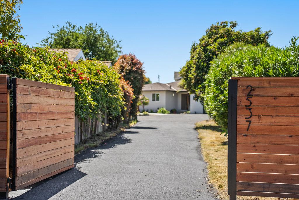 Detail Gallery Image 27 of 35 For 2537 Orchard St, Soquel,  CA 95073 - 4 Beds | 2 Baths