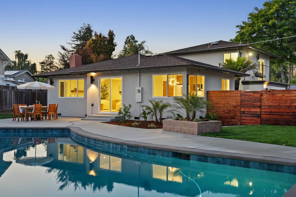 Detail Gallery Image 3 of 35 For 2537 Orchard St, Soquel,  CA 95073 - 4 Beds | 2 Baths