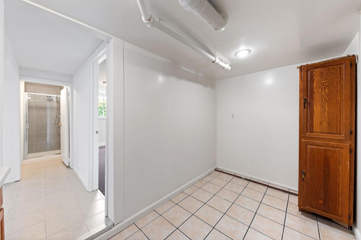 Detail Gallery Image 37 of 51 For 325 Bridgeview Dr, San Francisco,  CA 94124 - 4 Beds | 2 Baths