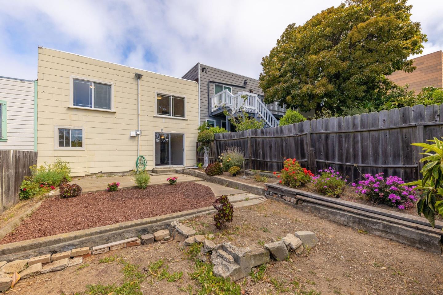 Detail Gallery Image 41 of 51 For 325 Bridgeview Dr, San Francisco,  CA 94124 - 4 Beds | 2 Baths