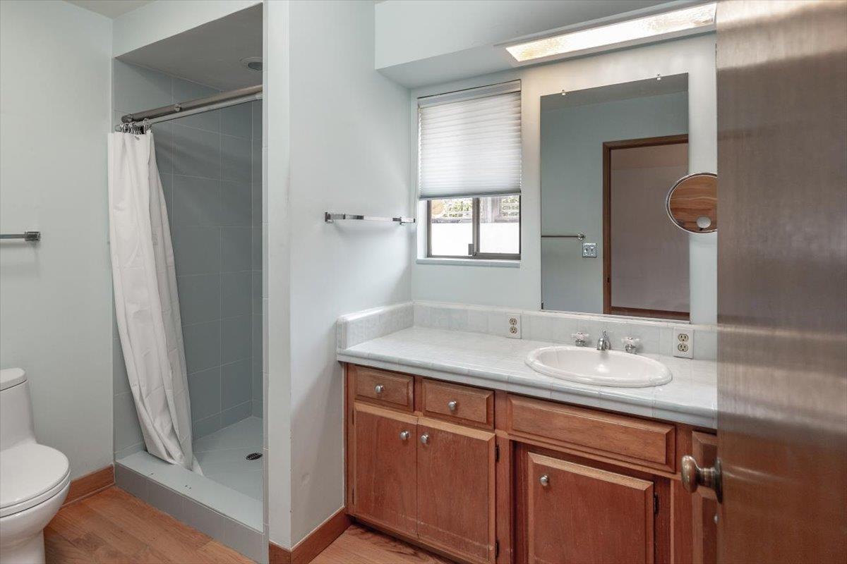Detail Gallery Image 22 of 42 For 60 View St, Los Altos,  CA 94022 - 5 Beds | 3 Baths
