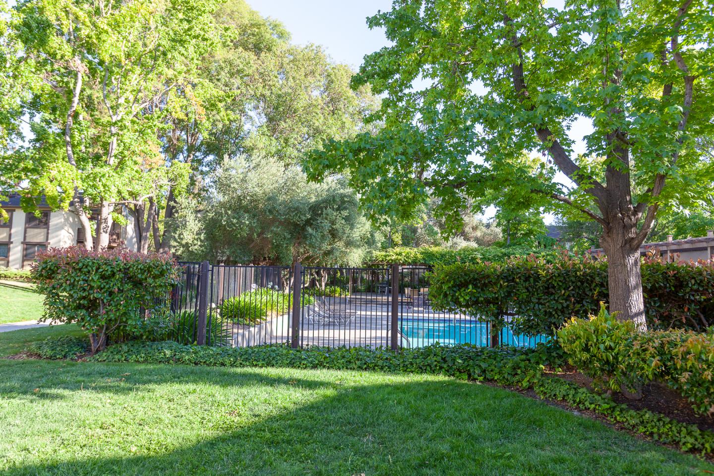 Detail Gallery Image 2 of 15 For 765 San Antonio Rd # 70, Palo Alto,  CA 94303 - 2 Beds | 2 Baths