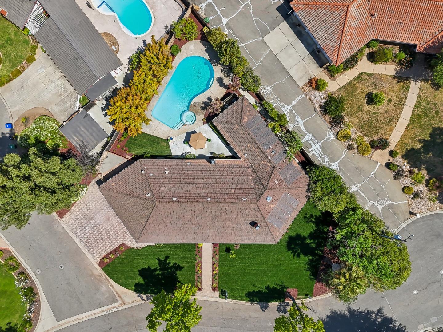 Detail Gallery Image 61 of 96 For 13056 Brandywine Dr, Saratoga,  CA 95070 - 4 Beds | 2/1 Baths
