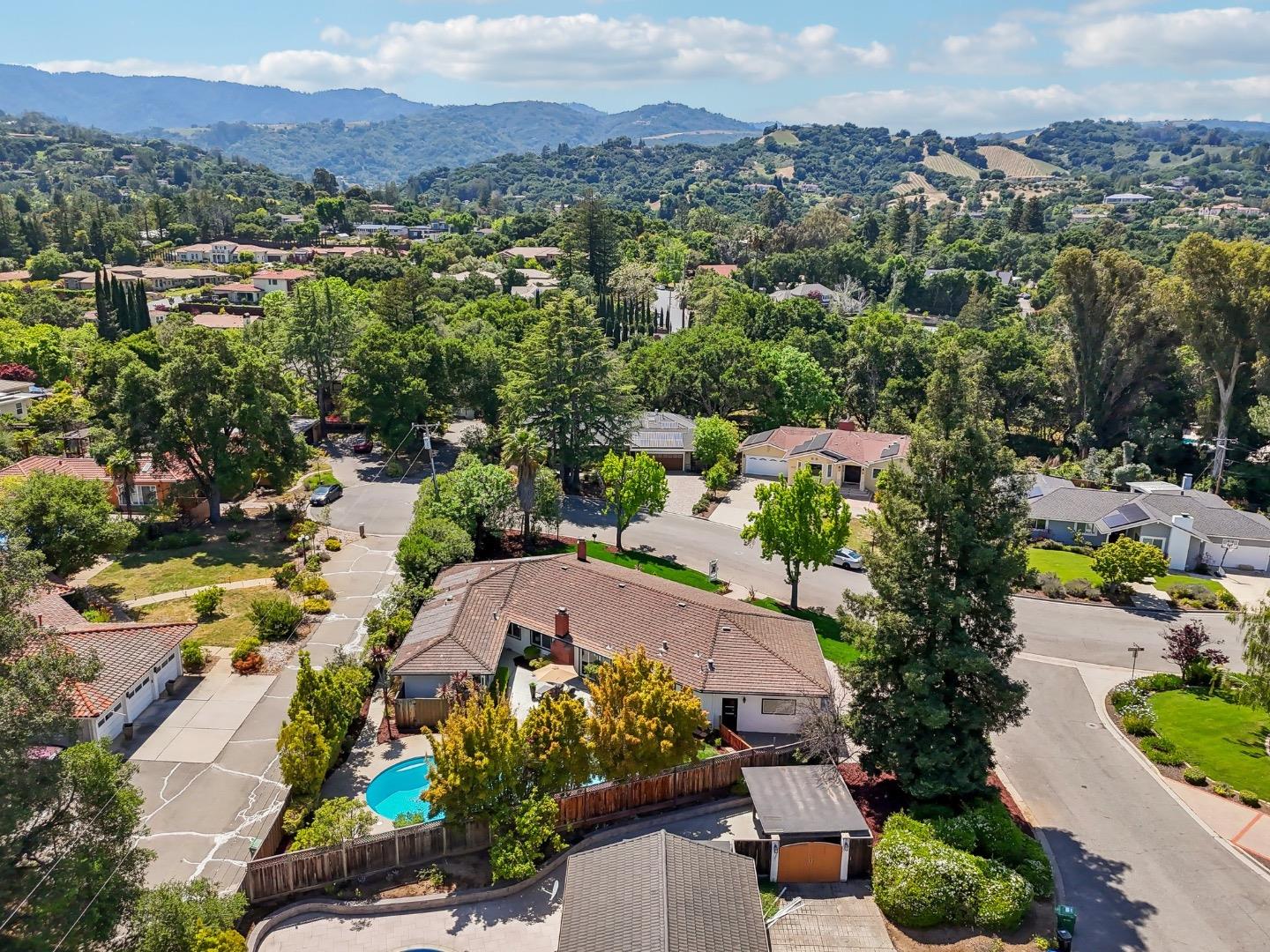 Detail Gallery Image 62 of 96 For 13056 Brandywine Dr, Saratoga,  CA 95070 - 4 Beds | 2/1 Baths