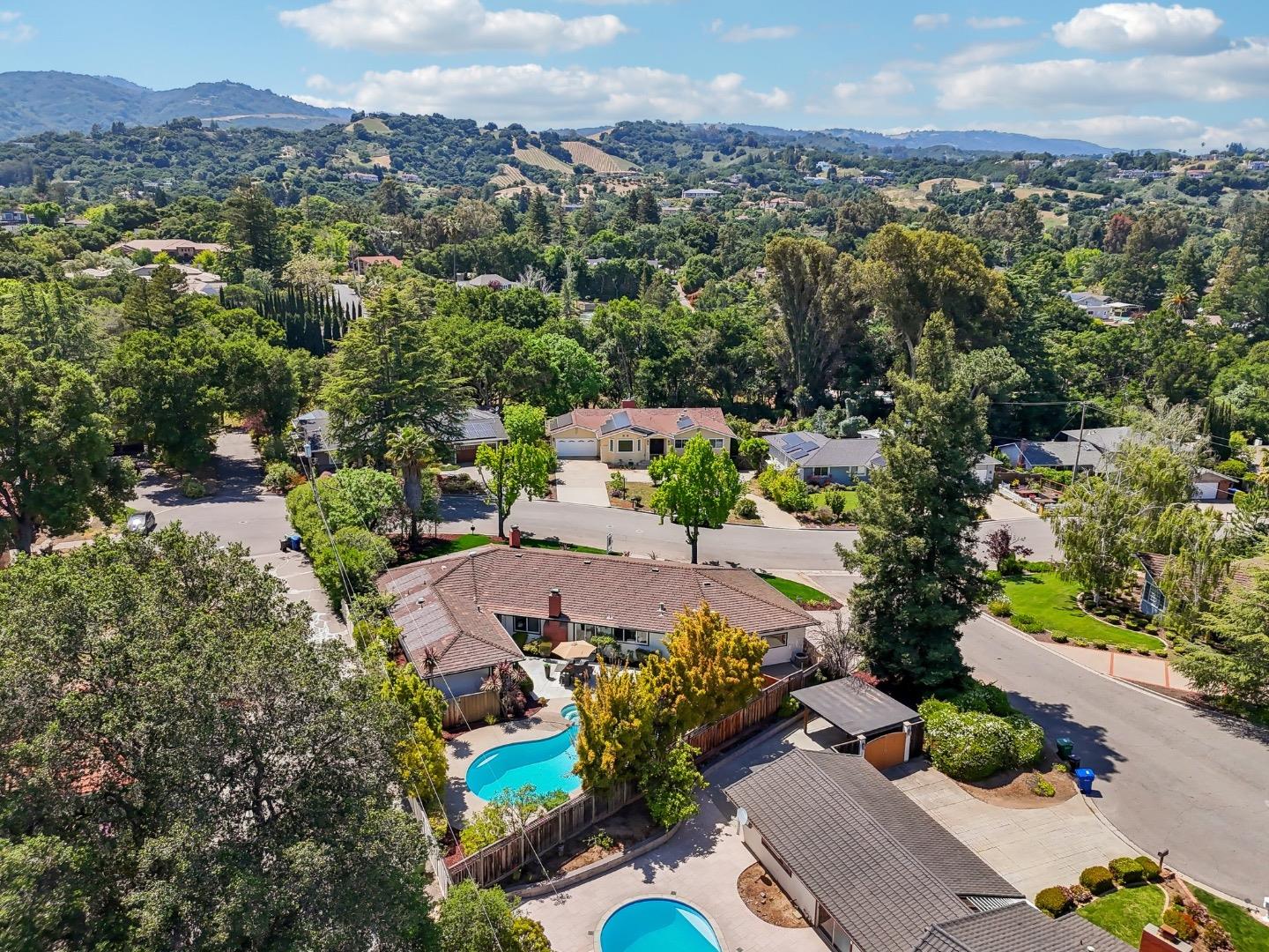 Detail Gallery Image 63 of 96 For 13056 Brandywine Dr, Saratoga,  CA 95070 - 4 Beds | 2/1 Baths