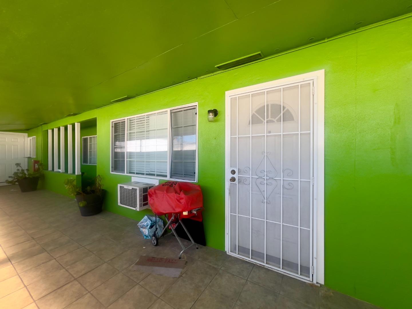 Detail Gallery Image 18 of 27 For 32 Race St, San Jose,  CA 95126 - – Beds | – Baths