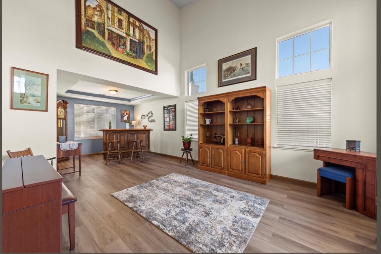 Detail Gallery Image 6 of 40 For 2090 Iroula Way, Tracy,  CA 95377 - 4 Beds | 3 Baths
