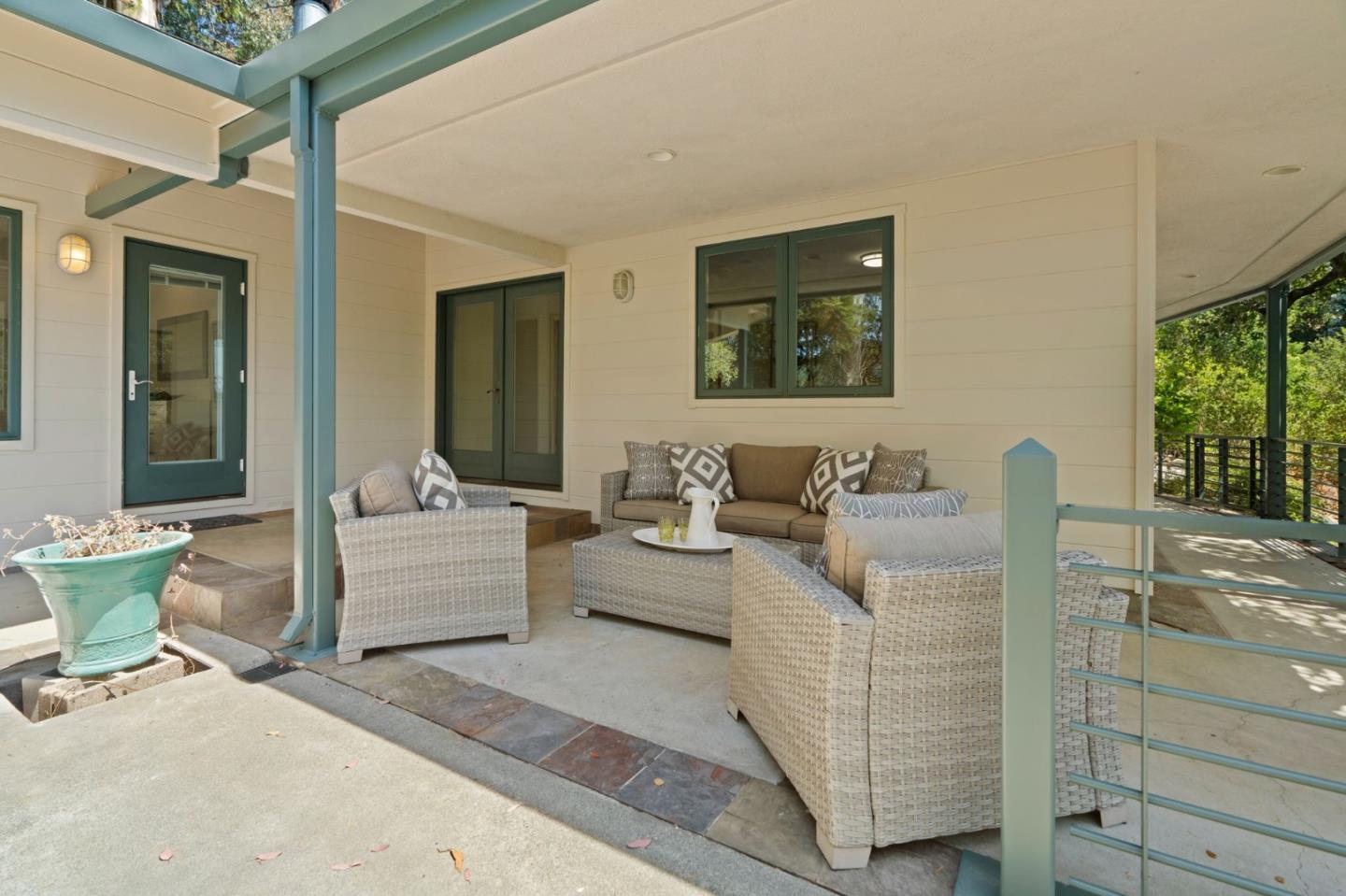 Detail Gallery Image 20 of 27 For 1780 Edgewood Rd, Redwood City,  CA 94062 - 4 Beds | 3/1 Baths