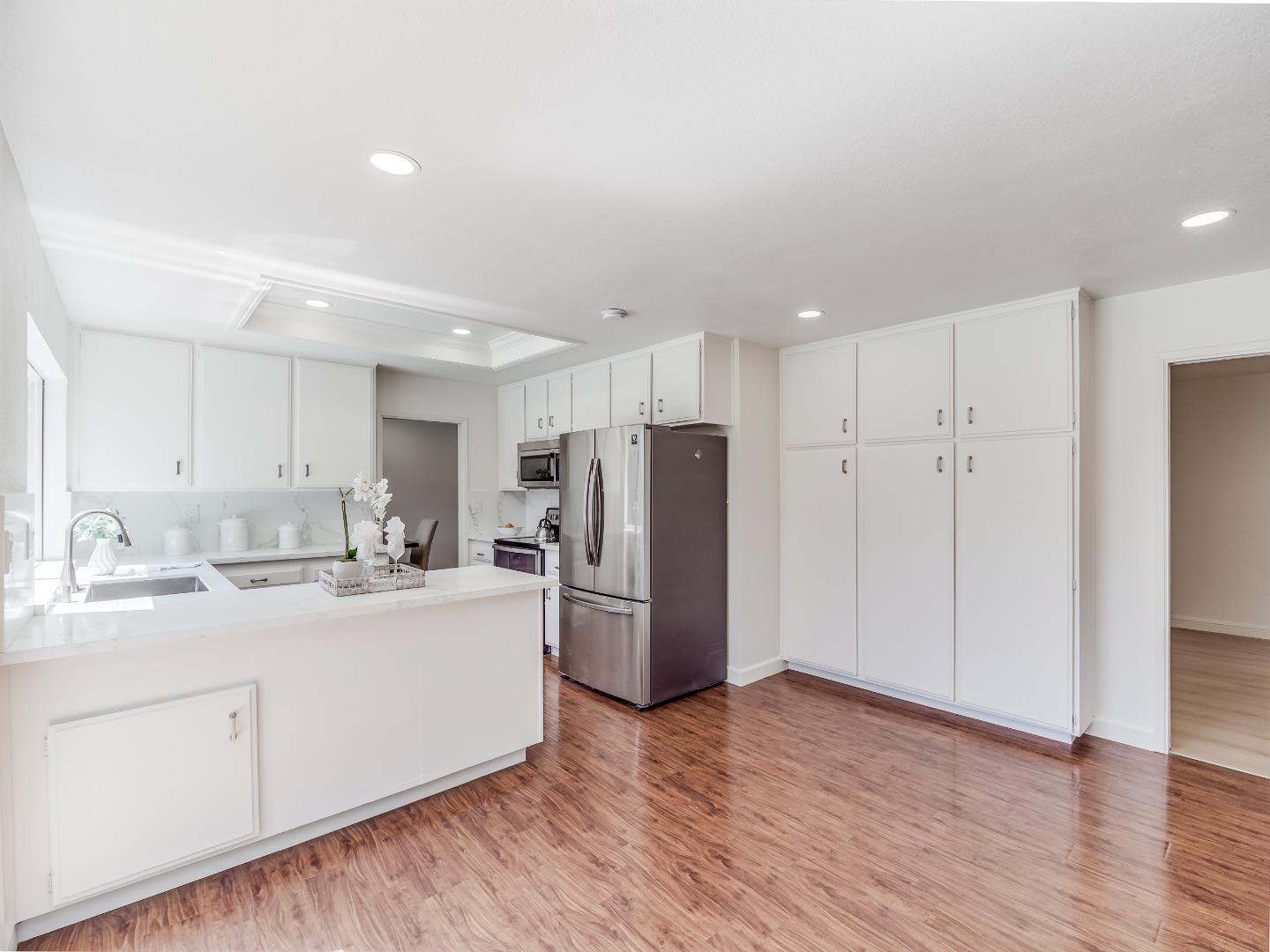 Detail Gallery Image 10 of 30 For 7160 Harvard Pl, Gilroy,  CA 95020 - 4 Beds | 2/1 Baths