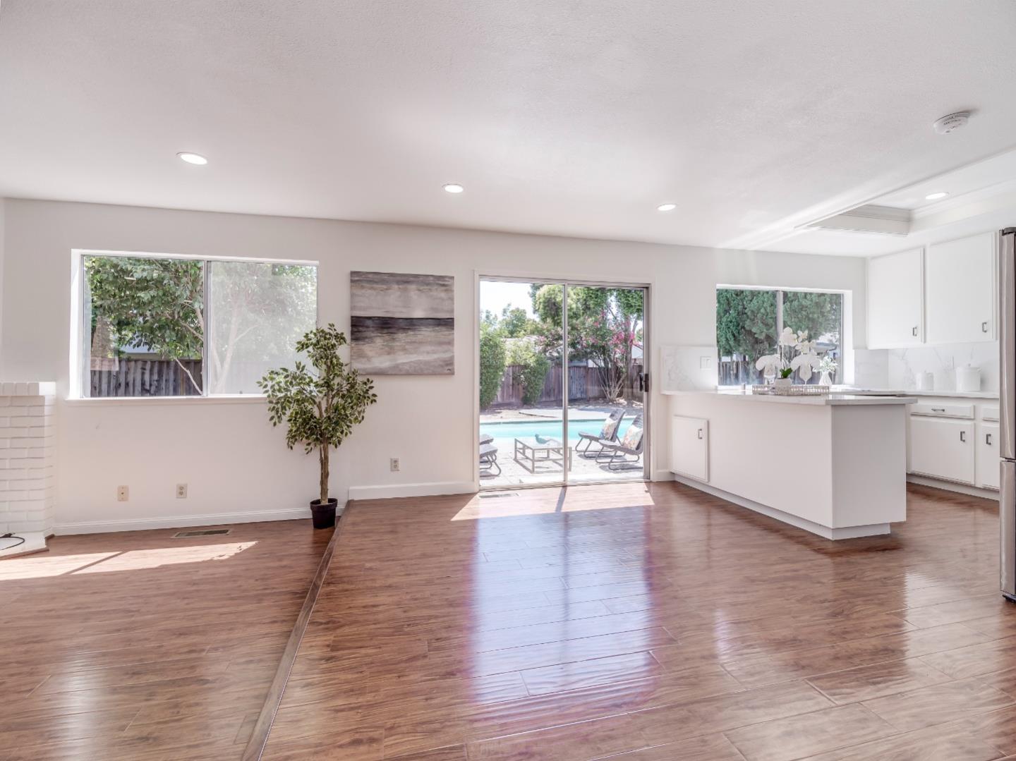 Detail Gallery Image 11 of 30 For 7160 Harvard Pl, Gilroy,  CA 95020 - 4 Beds | 2/1 Baths