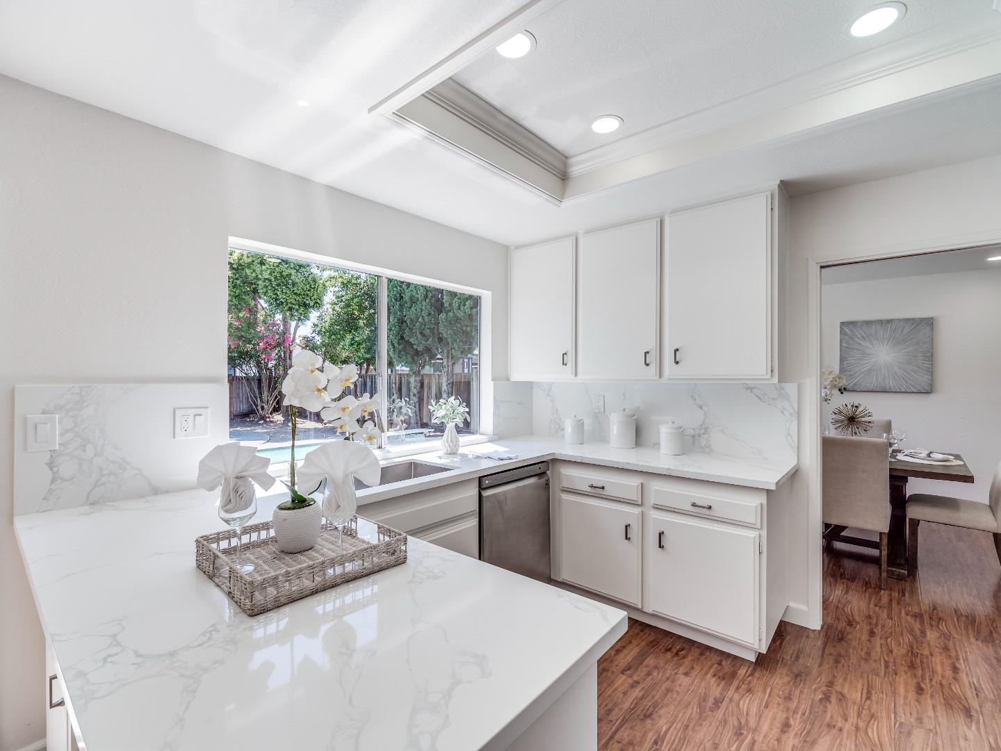 Detail Gallery Image 8 of 30 For 7160 Harvard Pl, Gilroy,  CA 95020 - 4 Beds | 2/1 Baths