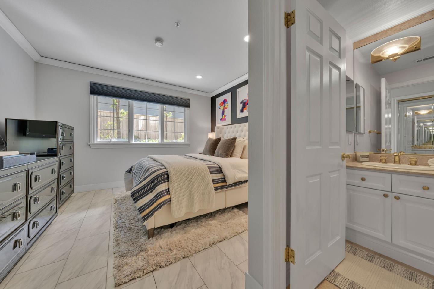 Detail Gallery Image 46 of 60 For 153 N San Mateo Dr #106,  San Mateo,  CA 94401 - 3 Beds | 3 Baths