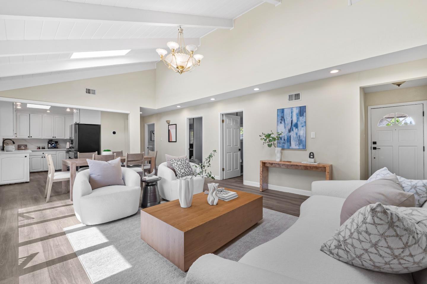 Detail Gallery Image 2 of 45 For 1341 Las Palmas Dr, Santa Clara,  CA 95051 - 4 Beds | 2 Baths
