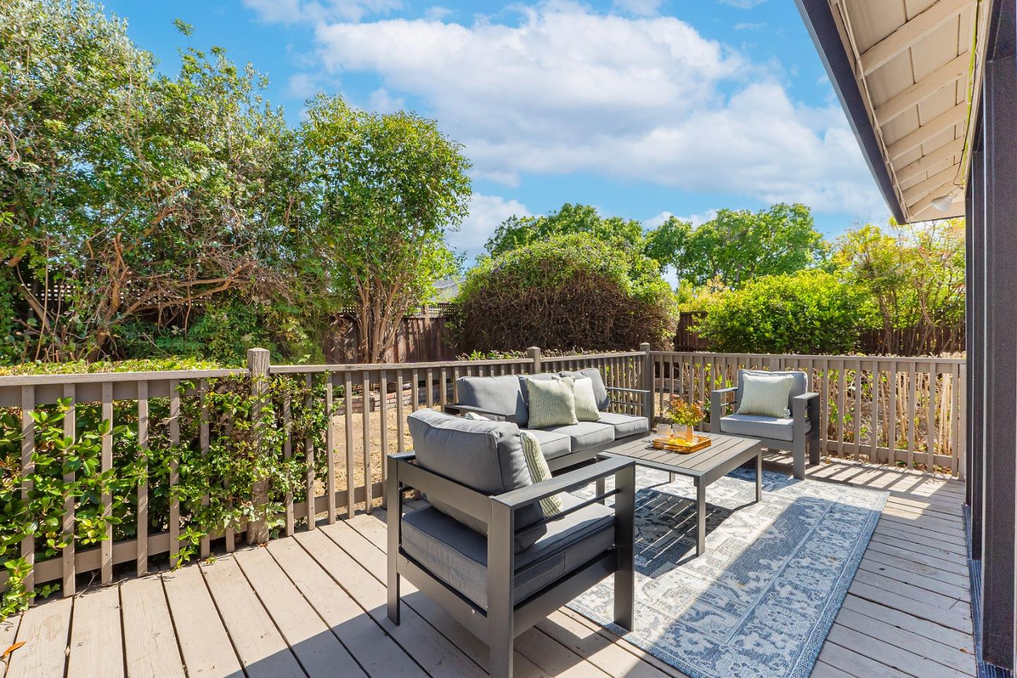 Detail Gallery Image 30 of 45 For 1341 Las Palmas Dr, Santa Clara,  CA 95051 - 4 Beds | 2 Baths