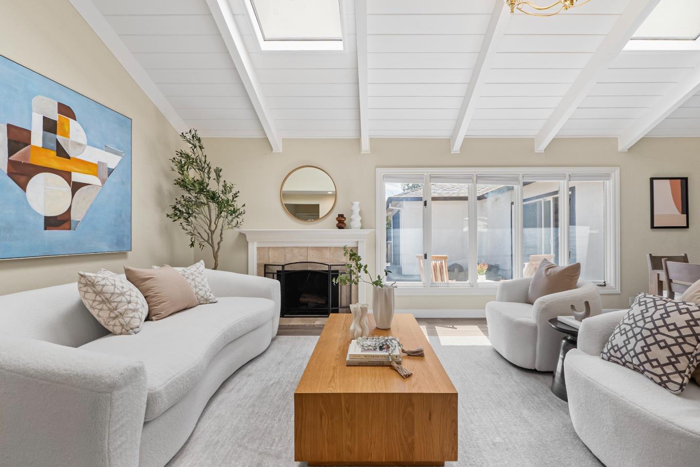 Detail Gallery Image 5 of 45 For 1341 Las Palmas Dr, Santa Clara,  CA 95051 - 4 Beds | 2 Baths