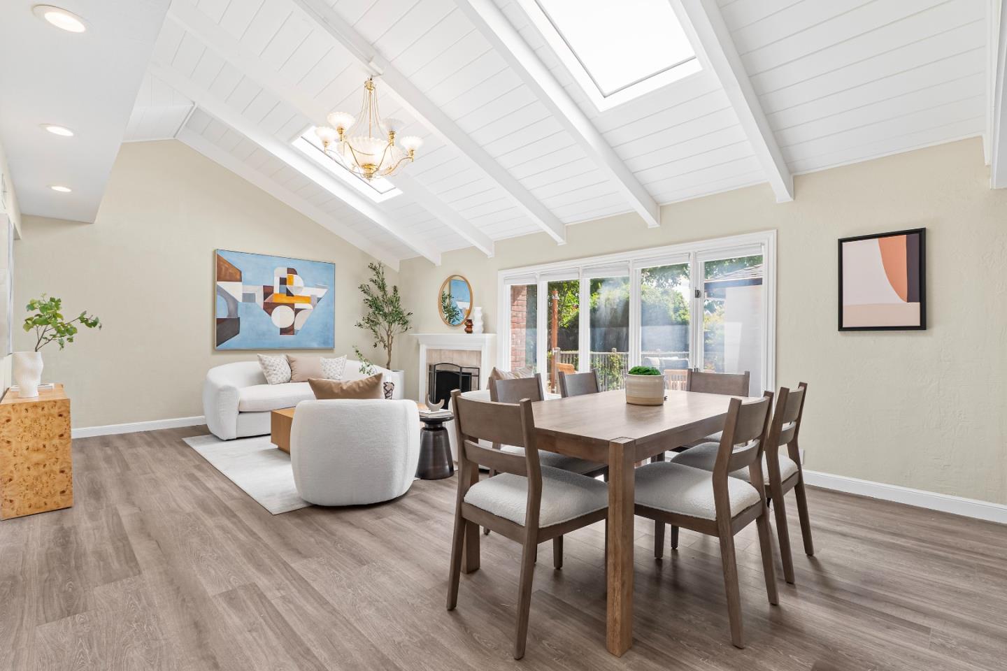 Detail Gallery Image 7 of 45 For 1341 Las Palmas Dr, Santa Clara,  CA 95051 - 4 Beds | 2 Baths