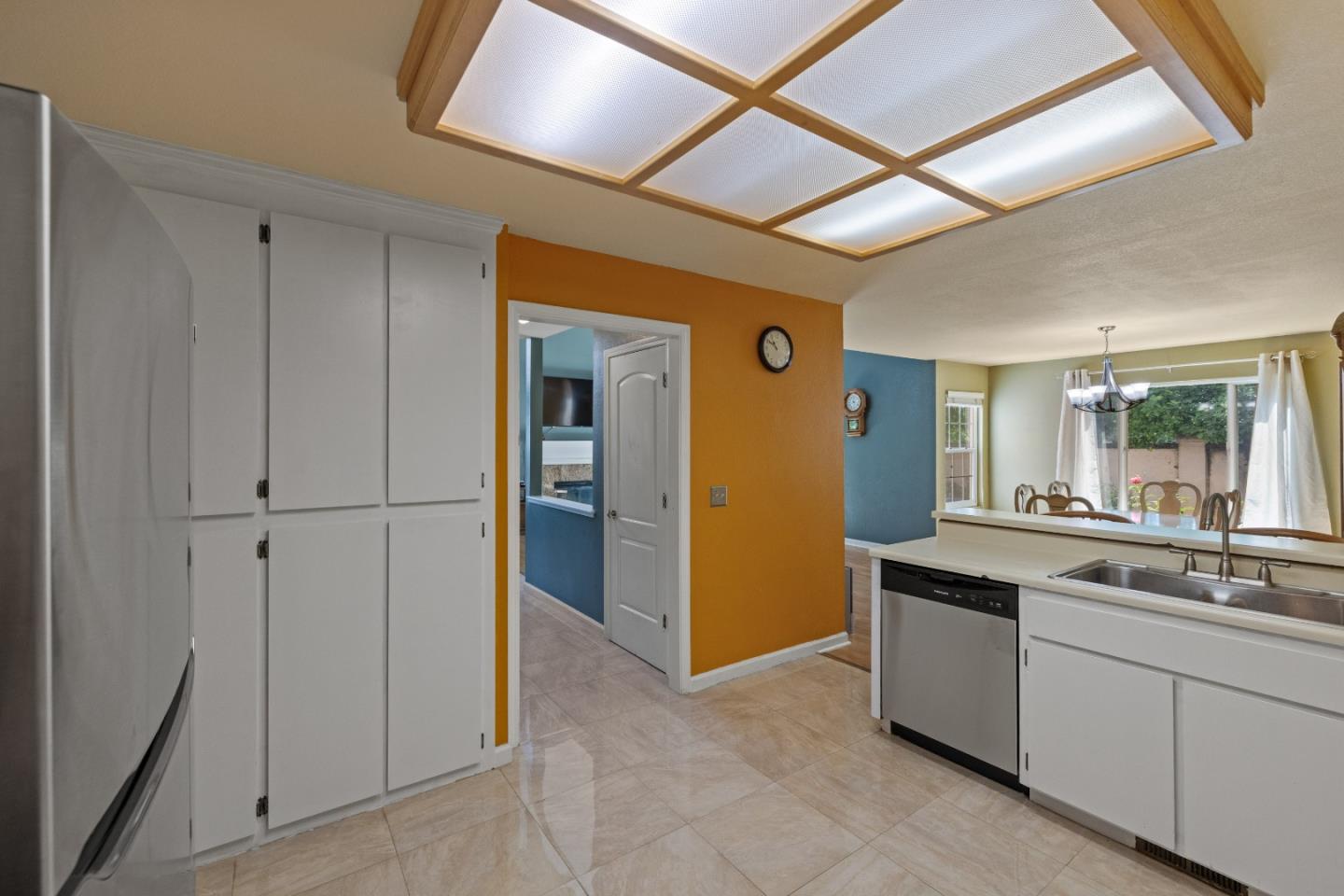 Detail Gallery Image 14 of 40 For 542 via Sorrento, Morgan Hill,  CA 95037 - 3 Beds | 2/1 Baths