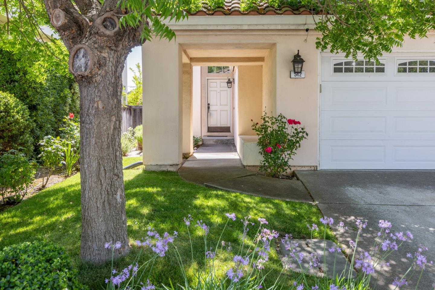 Detail Gallery Image 2 of 40 For 542 via Sorrento, Morgan Hill,  CA 95037 - 3 Beds | 2/1 Baths