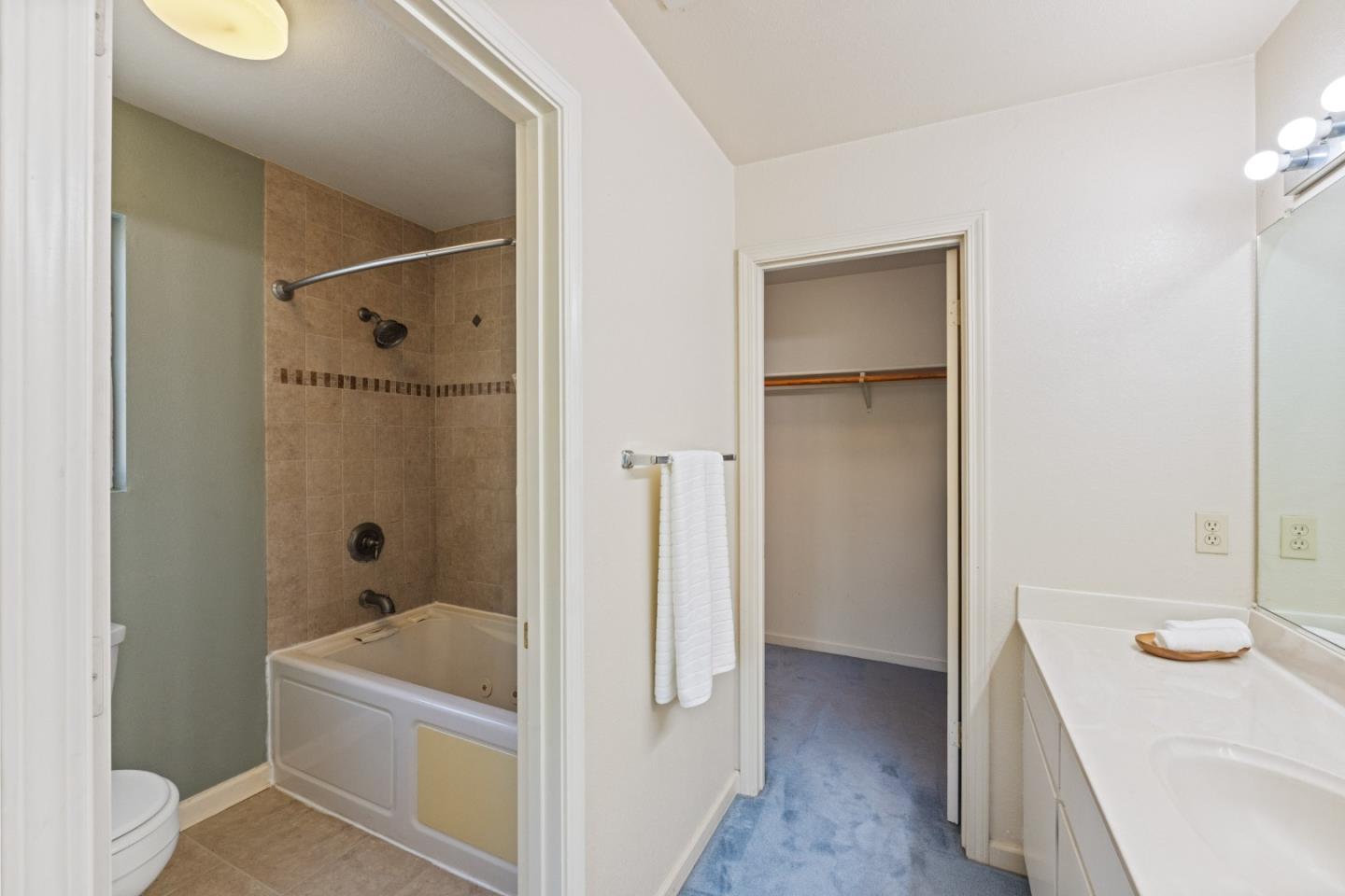 Detail Gallery Image 20 of 40 For 542 via Sorrento, Morgan Hill,  CA 95037 - 3 Beds | 2/1 Baths