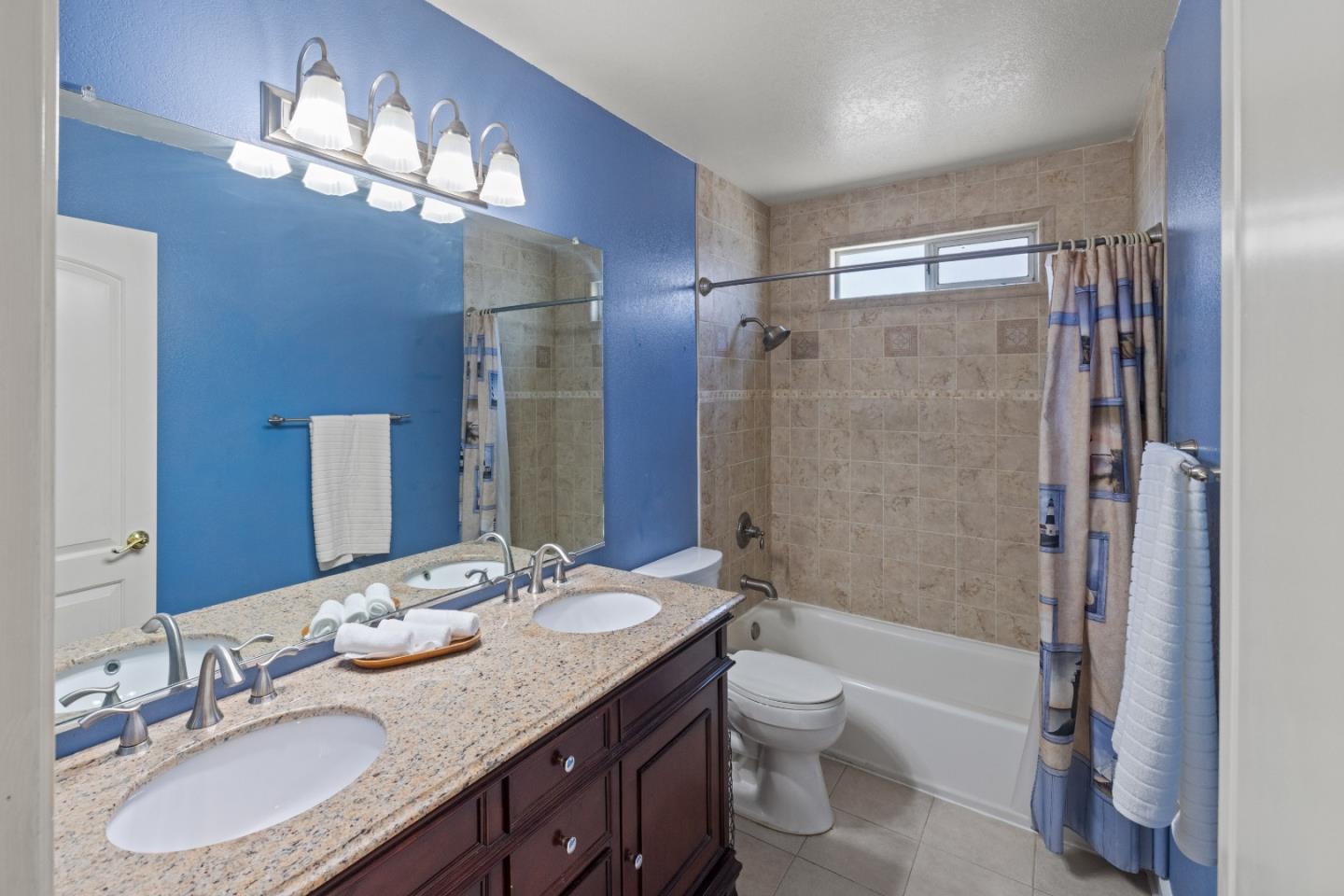 Detail Gallery Image 23 of 40 For 542 via Sorrento, Morgan Hill,  CA 95037 - 3 Beds | 2/1 Baths