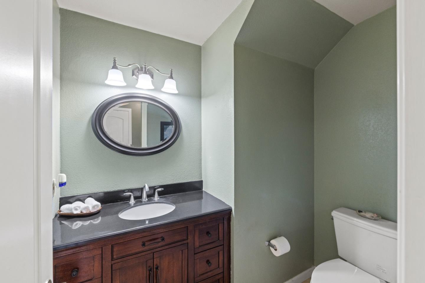 Detail Gallery Image 27 of 40 For 542 via Sorrento, Morgan Hill,  CA 95037 - 3 Beds | 2/1 Baths
