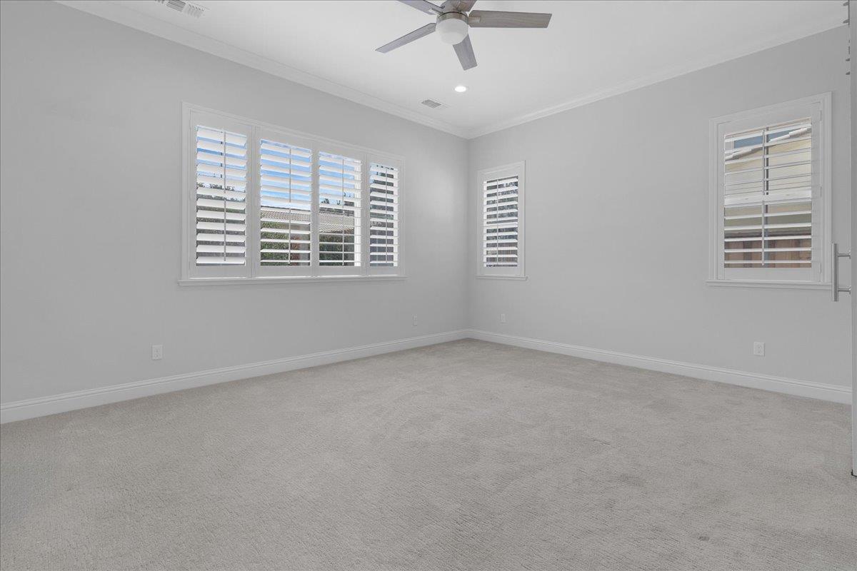 Detail Gallery Image 13 of 45 For 586 Braden Way, Marina,  CA 93933 - 4 Beds | 2/1 Baths