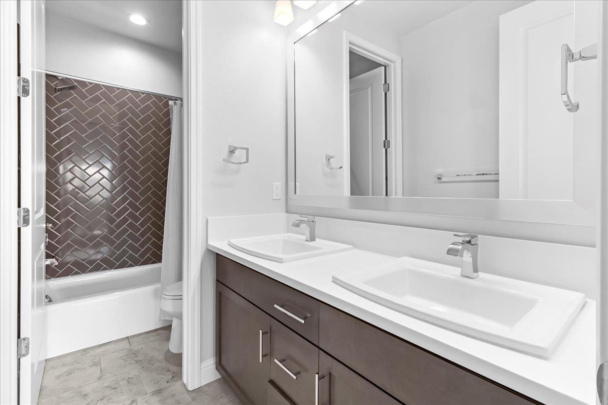 Detail Gallery Image 22 of 45 For 586 Braden Way, Marina,  CA 93933 - 4 Beds | 2/1 Baths