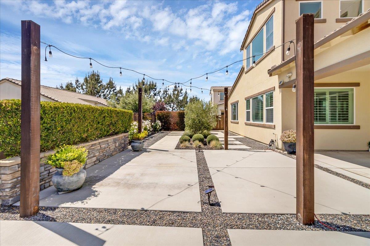 Detail Gallery Image 32 of 45 For 586 Braden Way, Marina,  CA 93933 - 4 Beds | 2/1 Baths