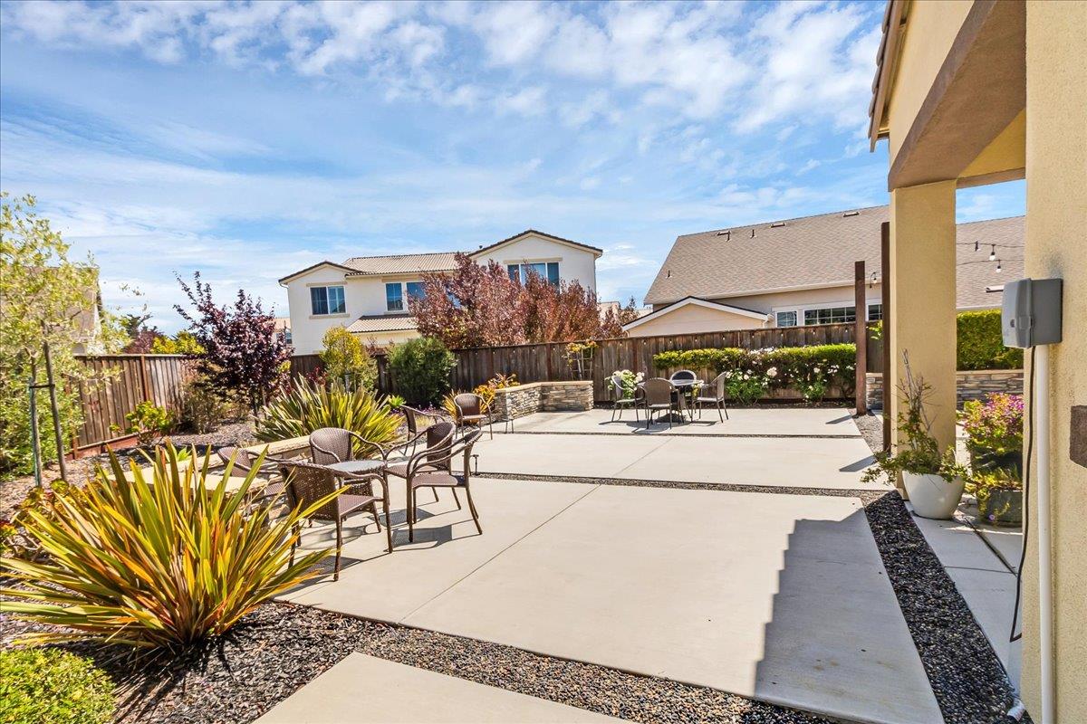 Detail Gallery Image 33 of 45 For 586 Braden Way, Marina,  CA 93933 - 4 Beds | 2/1 Baths