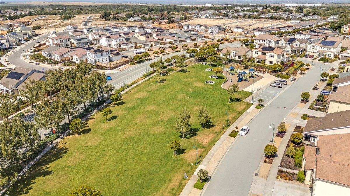 Detail Gallery Image 37 of 45 For 586 Braden Way, Marina,  CA 93933 - 4 Beds | 2/1 Baths